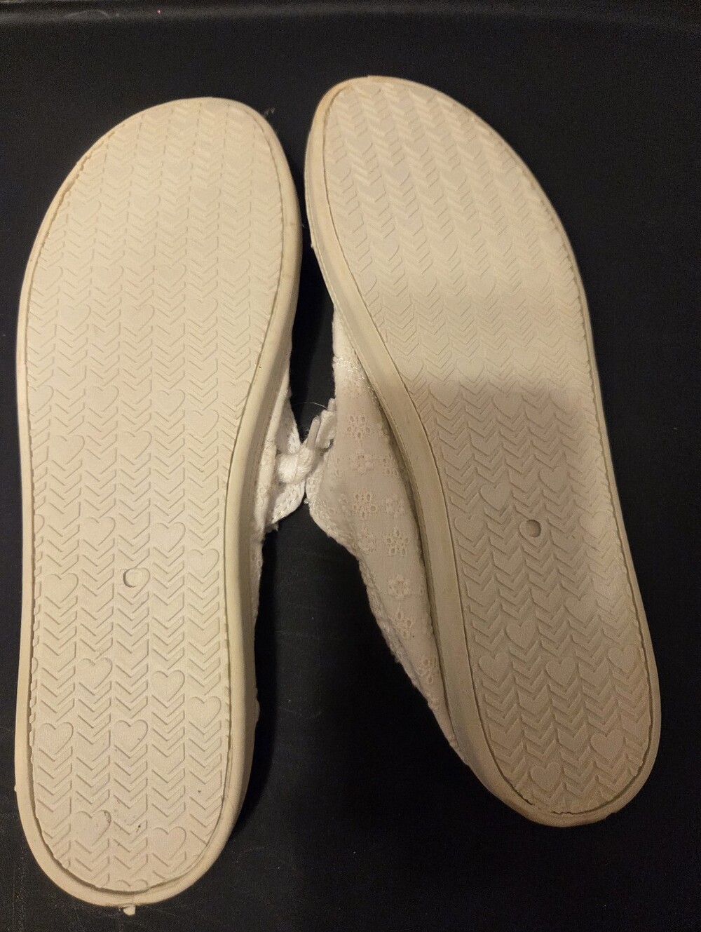 Womens Size 10 White Eyelet Lace-Up Sneakers - Picture 7 of 9